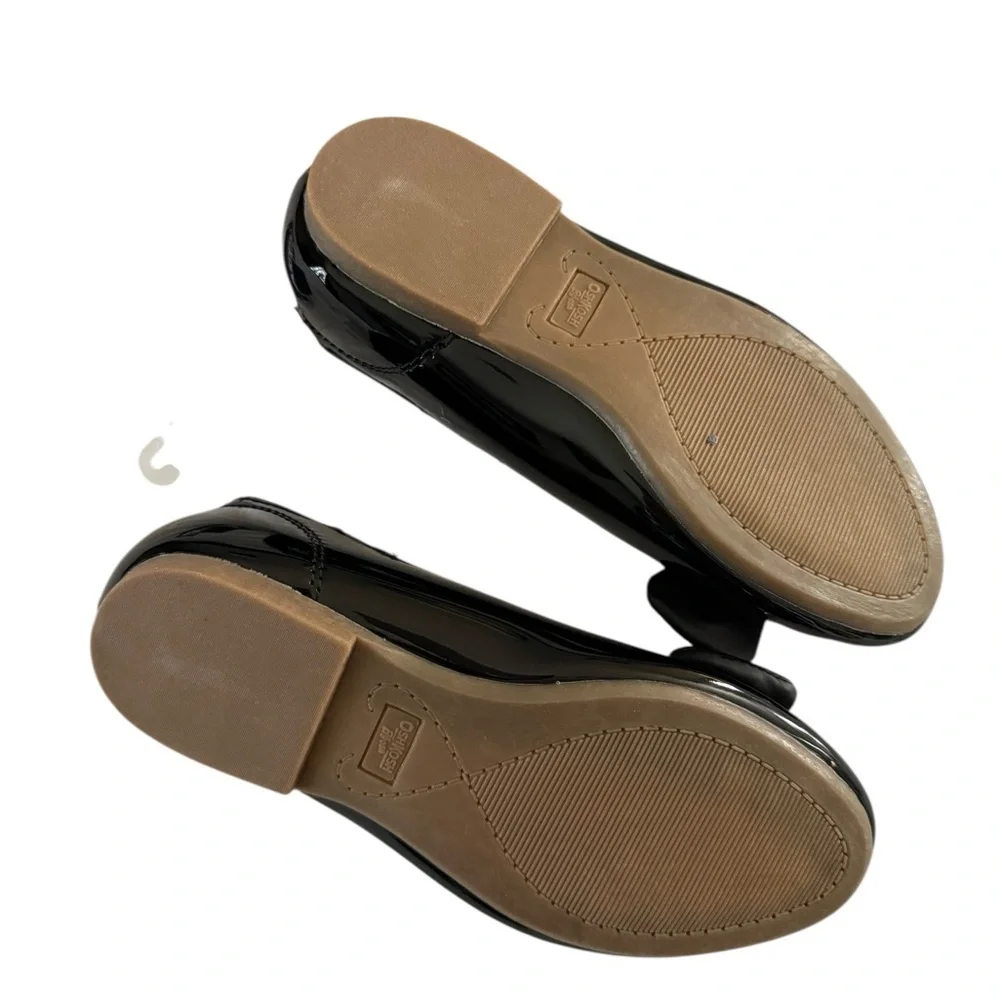 OshKosh B'gosh Glossy Black Flats with Bow